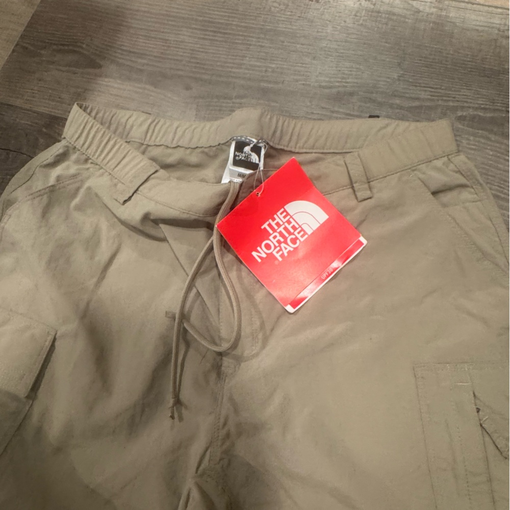 The North Face
Convertible Hiking Pants And Shorts Womens SizeM  Outdoors
